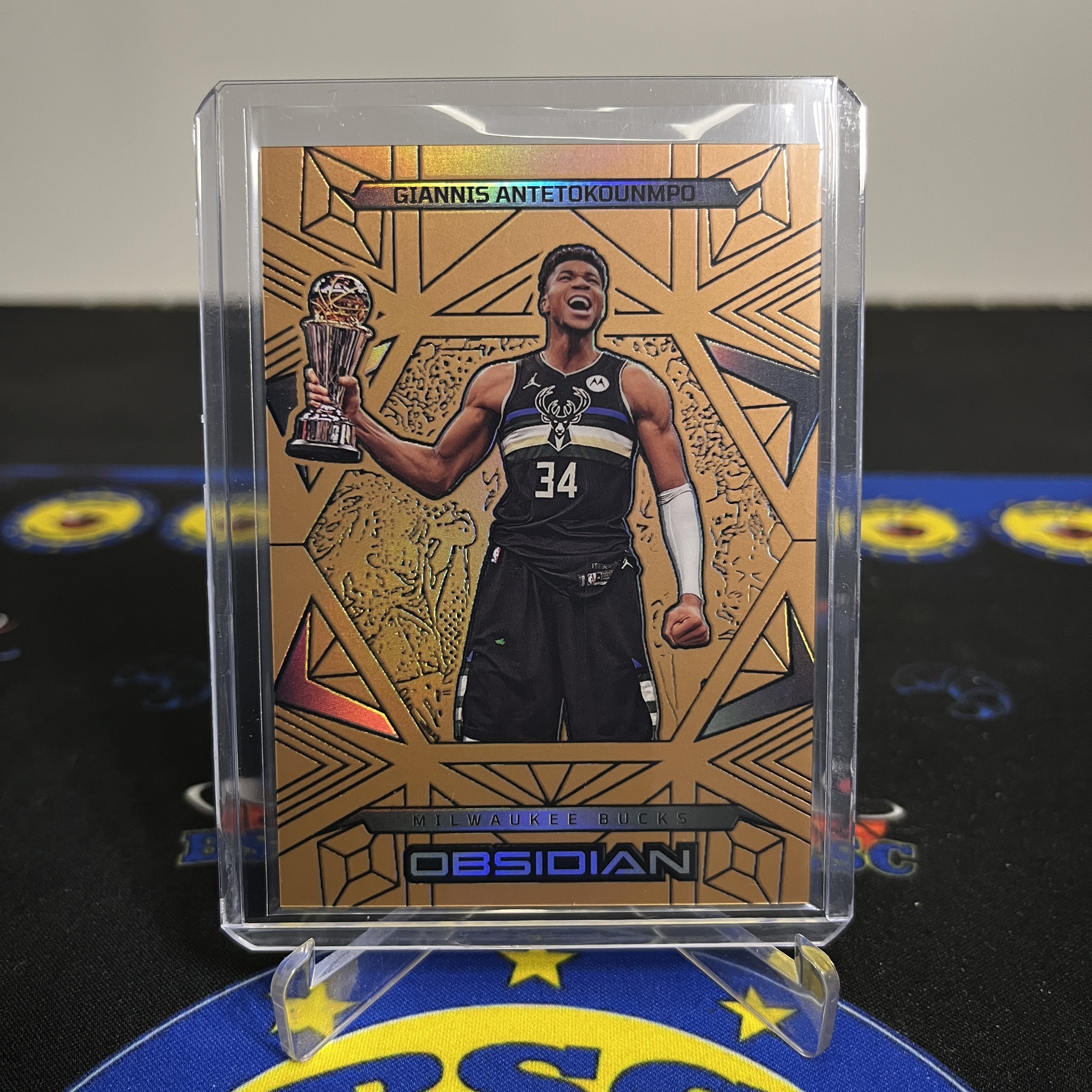 Giannis Antetokounmpo Panini Obsidian International 2024