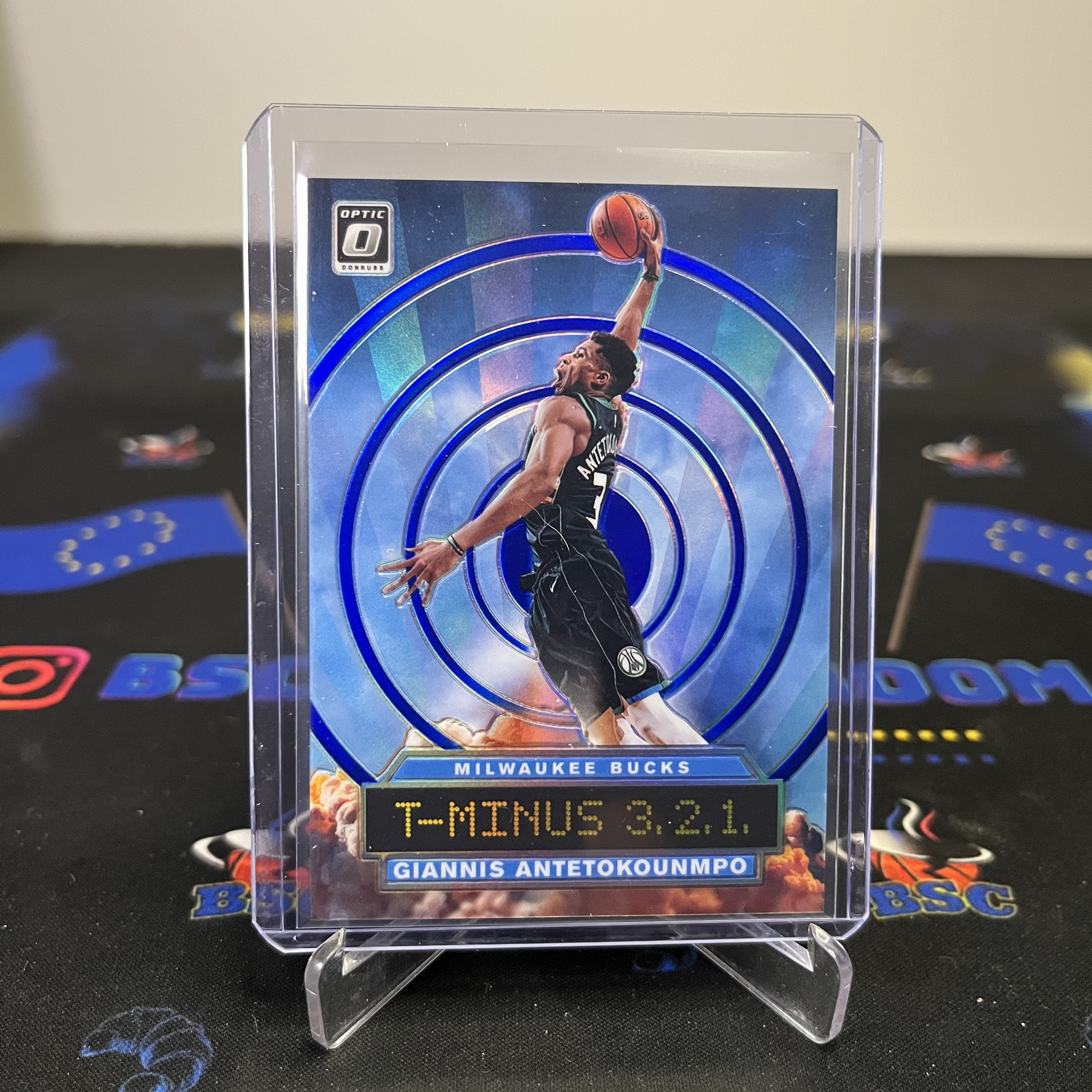 Giannis Antetokounmpo Panini Optic 2019